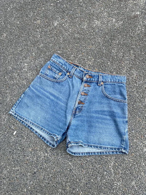 SHORT JEAN LEVIS