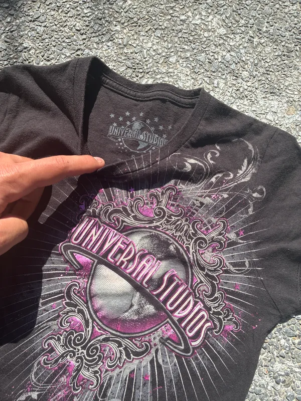 REMERA UNIVERSAL STUDIOS