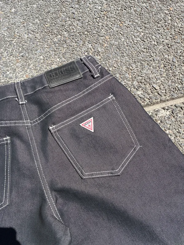 BERMUDA GUESS