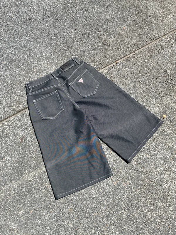 BERMUDA GUESS