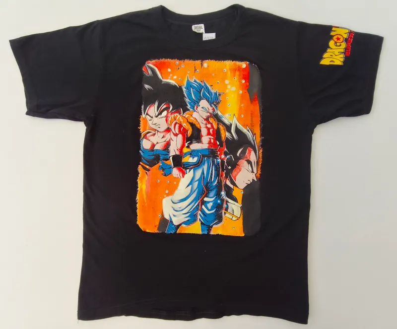 Remera manga corta. talle: 14 - 16.