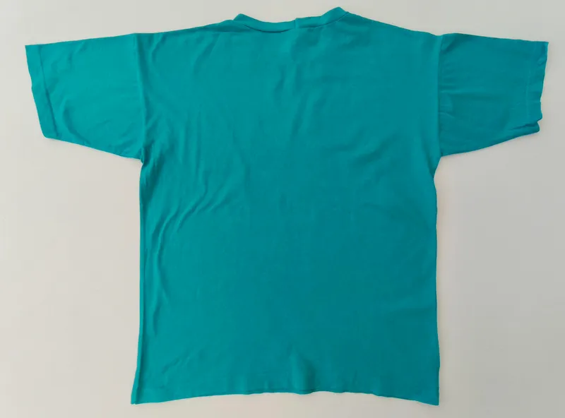 Remera manga corta. talle: 14 - 16.
