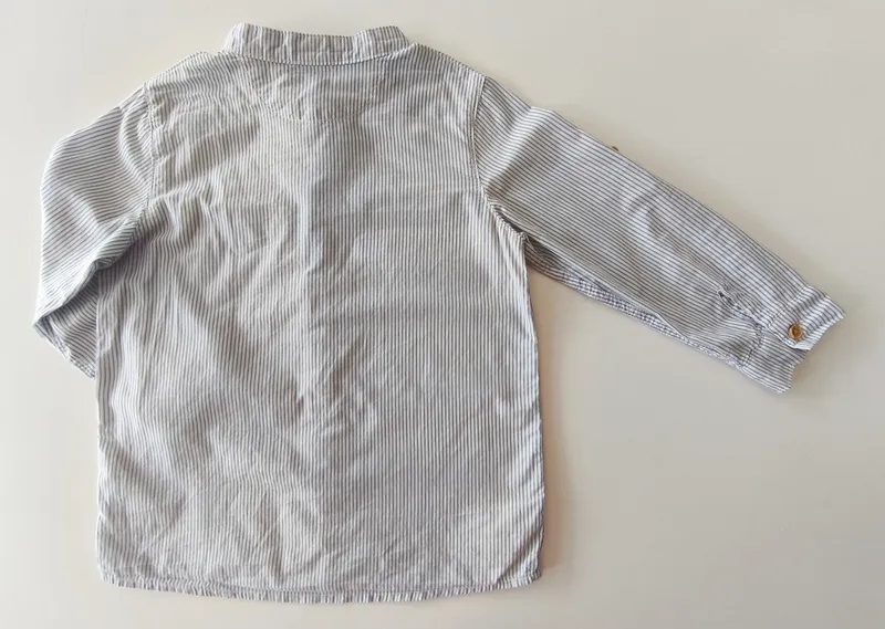 Camisa mangas larga. h&m. talle: 18 - 24 meses.