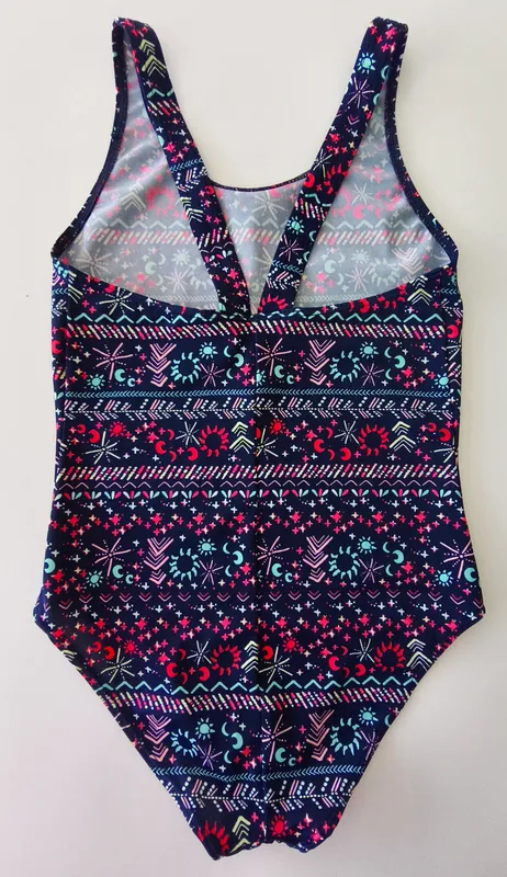 Traje de baño. talle: 8 - 9.
