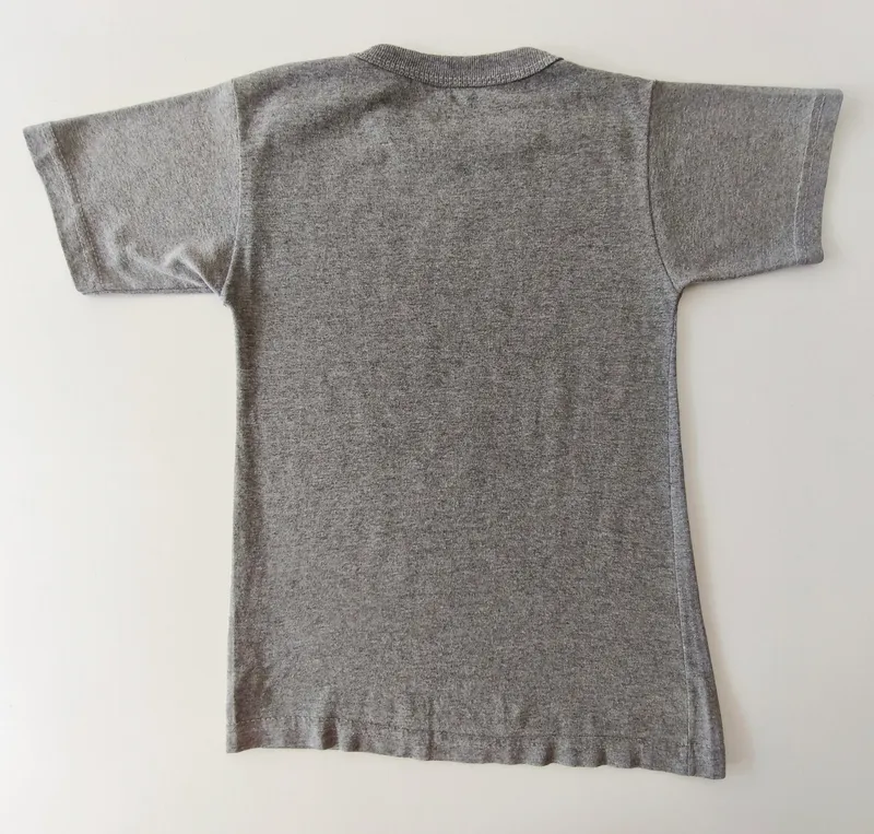 Remera manga corta. creciones l&l. talle: 8.