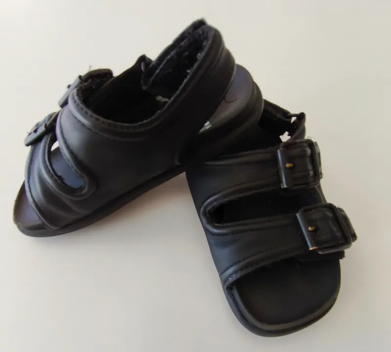 Sandalias. zara. talle: 24