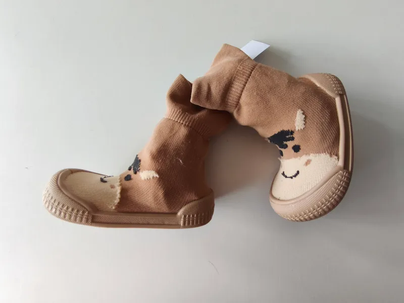 Pantumedias. pimpolho. talle: 22