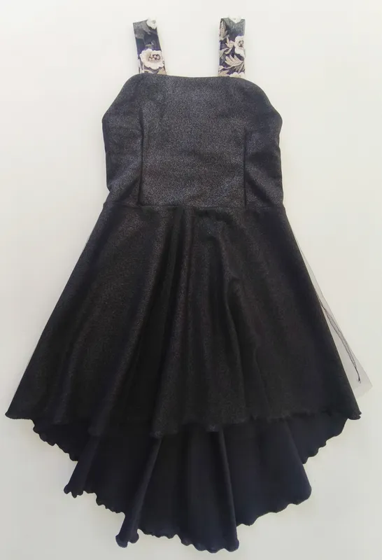 Vestido sin mangas. talle: 8 - 10.