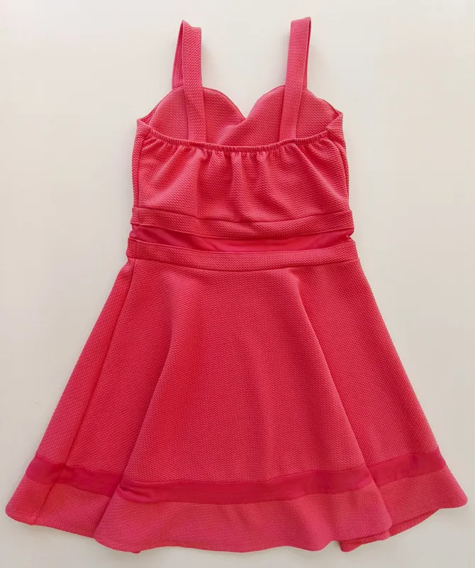 Vestido sin mangas. talle: 10 - 12.