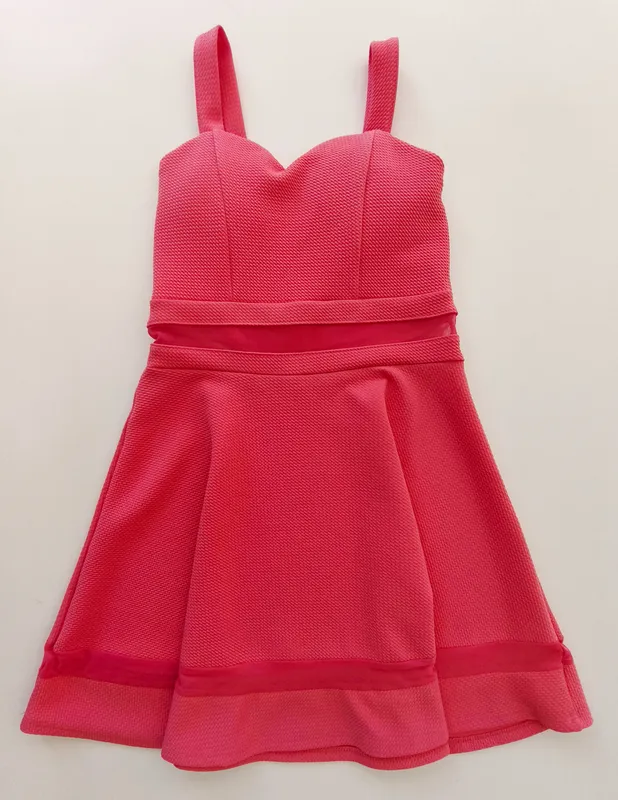 Vestido sin mangas. talle: 10 - 12.