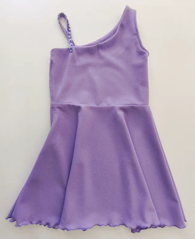 Vestido sin mangas. talle: 8 - 10.