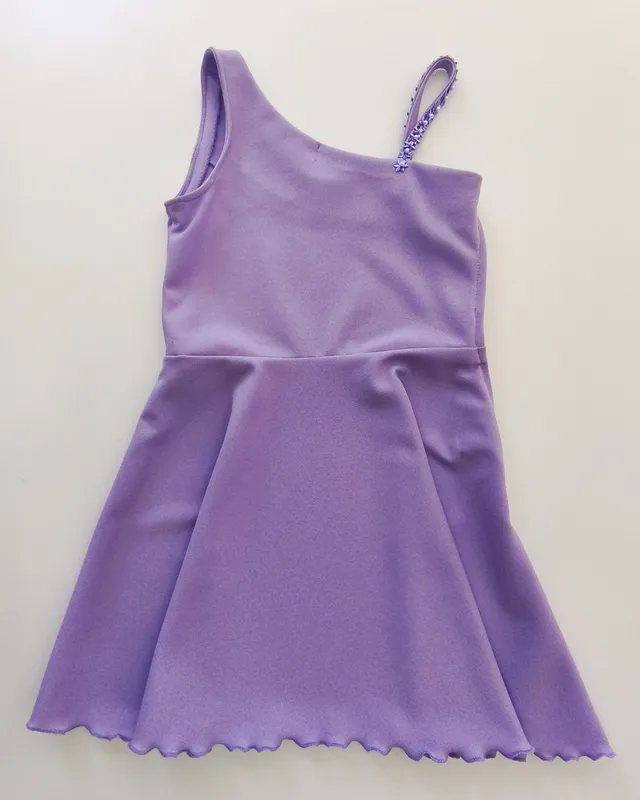 Vestido sin mangas. talle: 8 - 10.