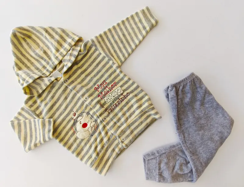 Conjunto. Flaphy. Talle 3 - 6 meses.