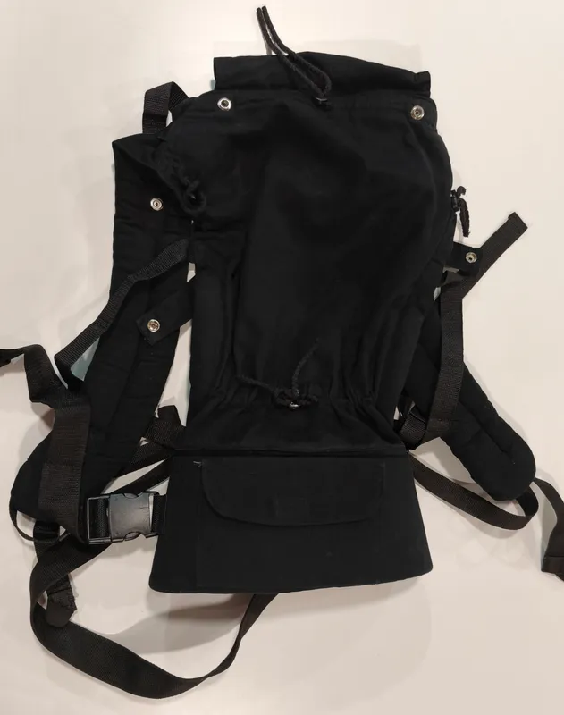 Mochila Porta bebé. Evolutiva negra. AUPA. 