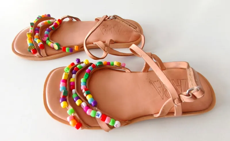 Sandalias. zara. talle: 30.
