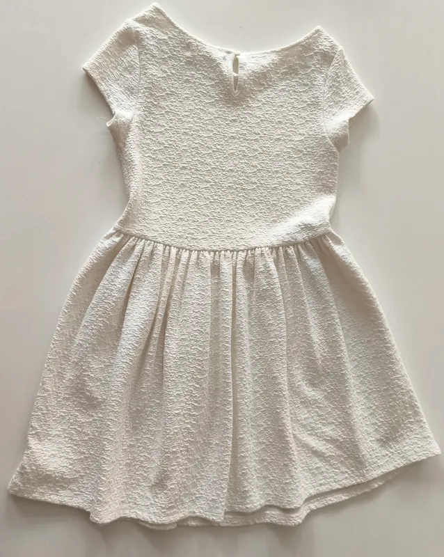 Vestido. zara. talle: 11 - 12.