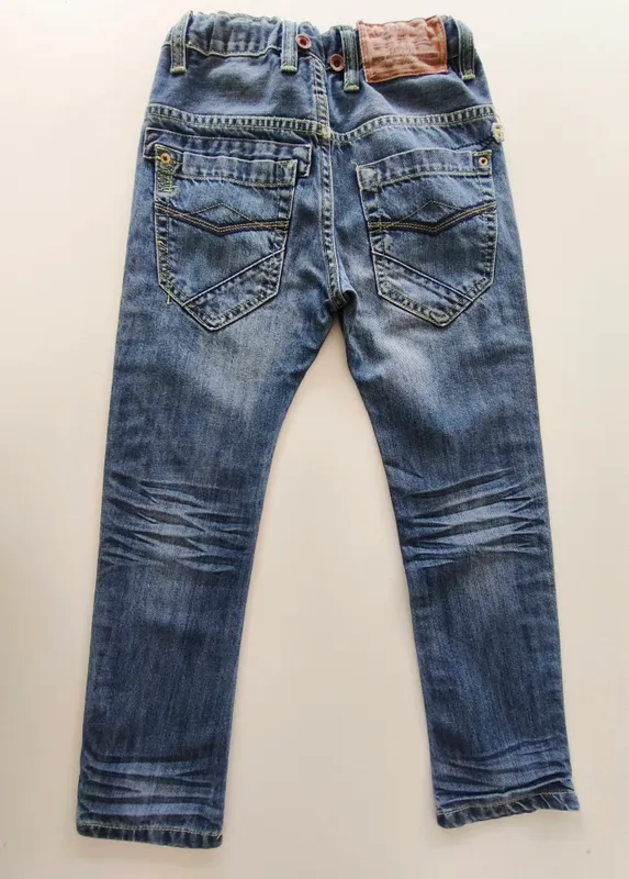 jean. Zara. Talle 5 - 6.