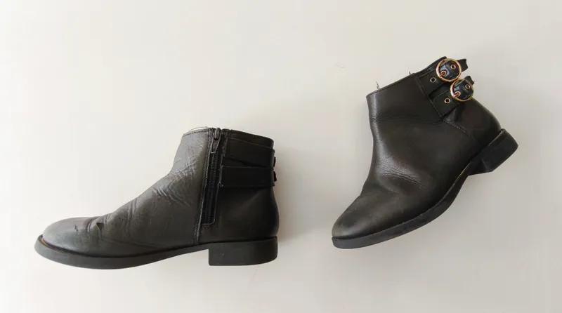 Bota. Zara. Talle 30 Eur.