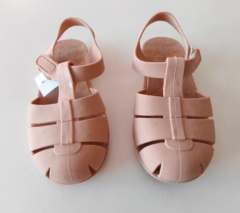 Sandalias. talle: 25 eur.