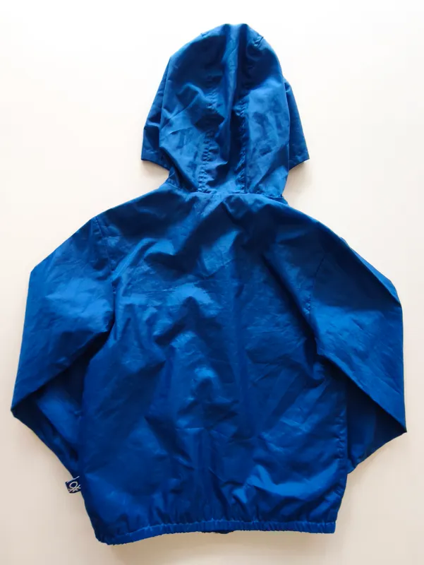 Campera. benetton. talle: 7 - 8.