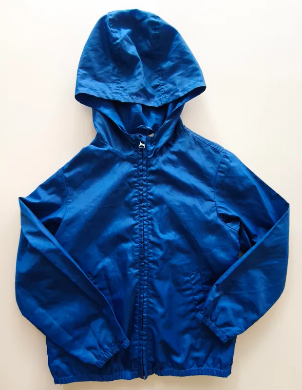 Campera. benetton. talle: 7 - 8.
