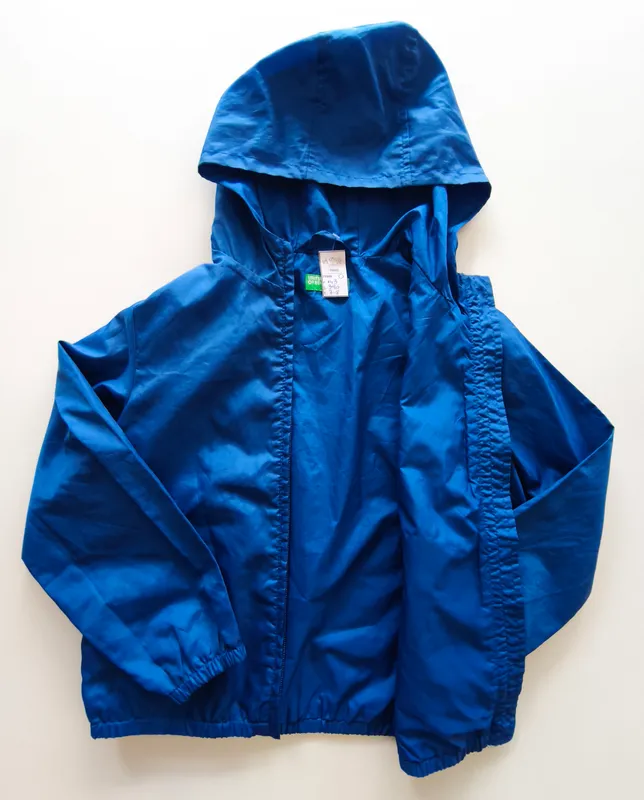 Campera. benetton. talle: 7 - 8.