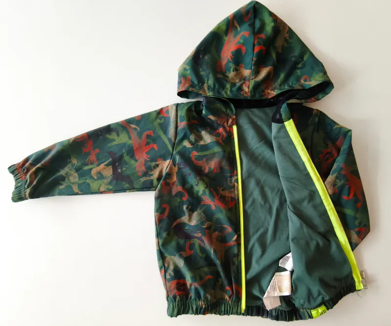 Campera. coloritta. talle: 4.