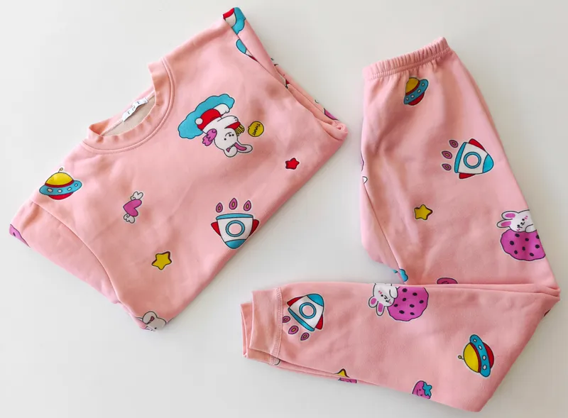 Pijama. TNT. Talle 10.
