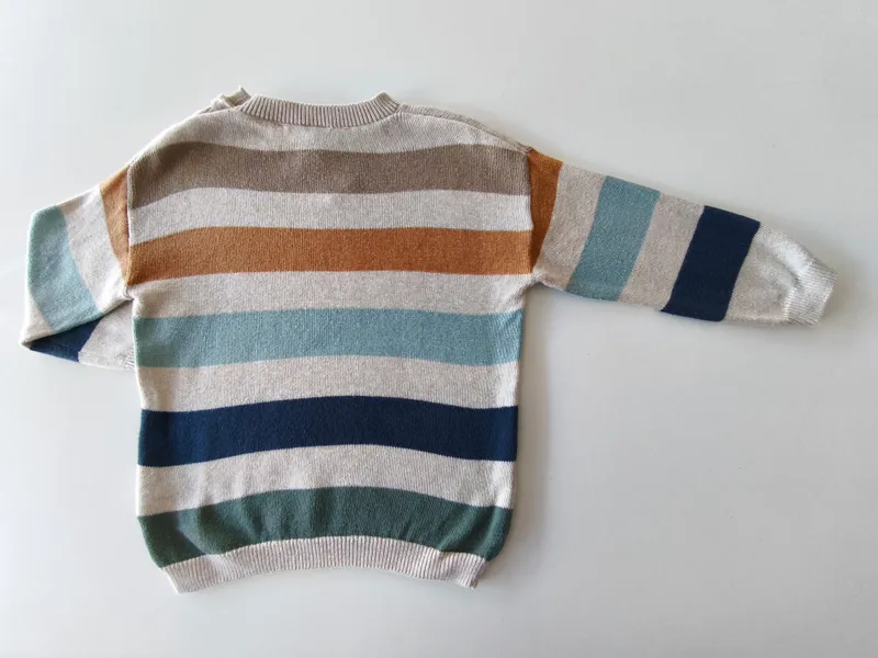 Sweater. h&m. Talle 12 - 18 meses.