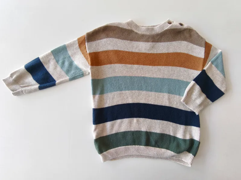 Sweater. h&m. Talle 12 - 18 meses.