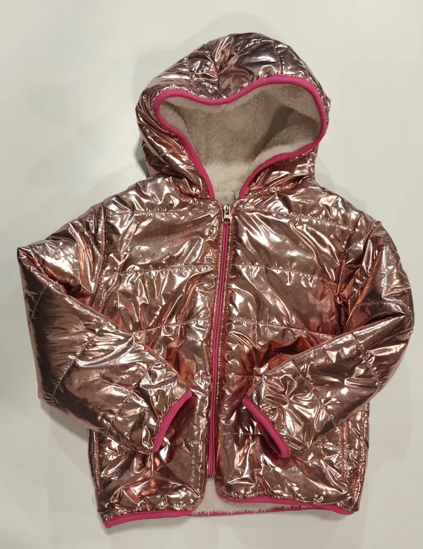 Campera. Talle 5 - 6.