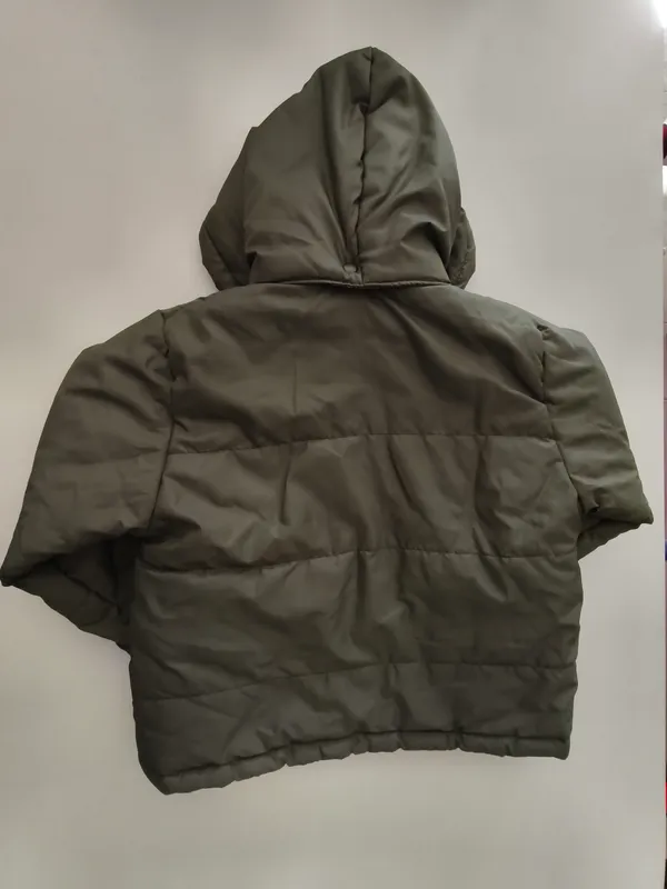 Campera. Talle 4.