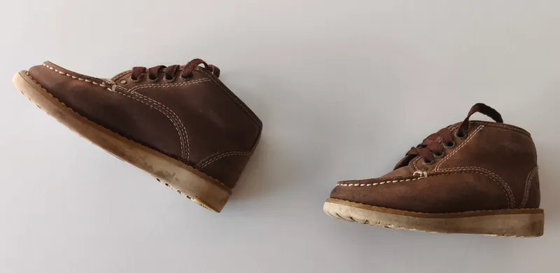 Bota. hush puppies. Talle 26 Eur.
