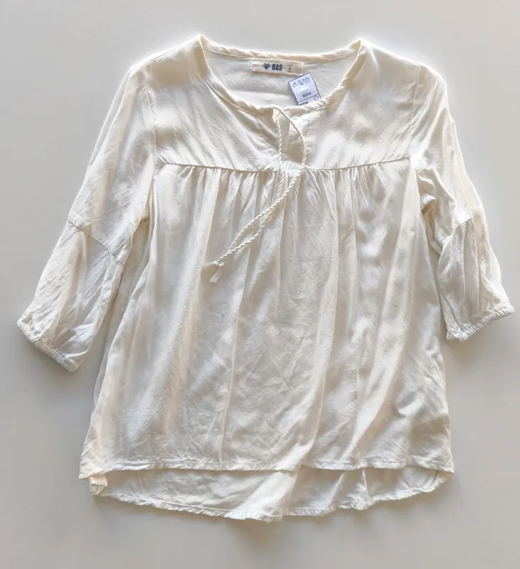 Blusa. bas. Talle 6.