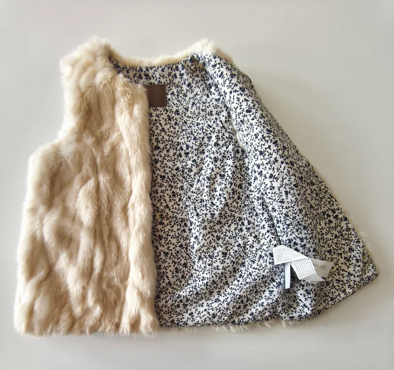 Chaleco. zara. Talle 5 - 6.