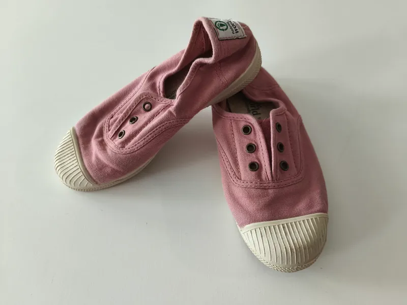 Zapatillas. Talle 31. 
