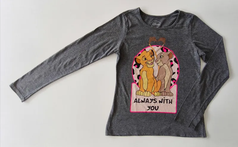 Remera manga larga. disney. Talle 11 - 12.