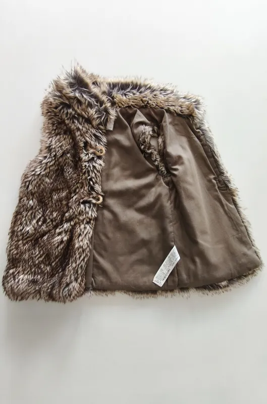 Chaleco. zara. Talle 7 - 8.