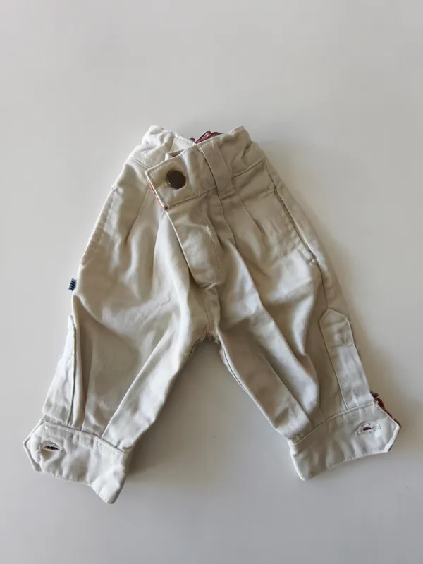 Pantalón de campo. Talle 6 - 9 meses.