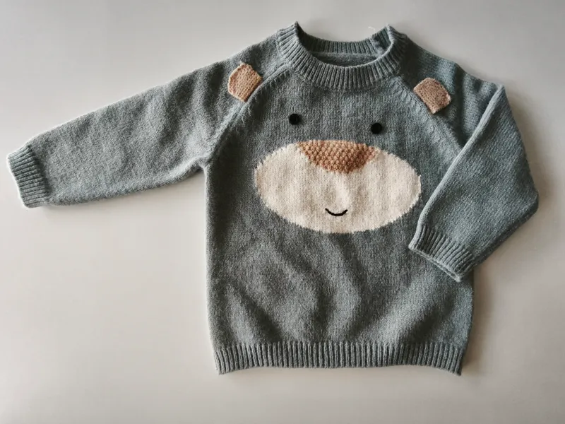 Sweater. Talle 12 - 18 meses.