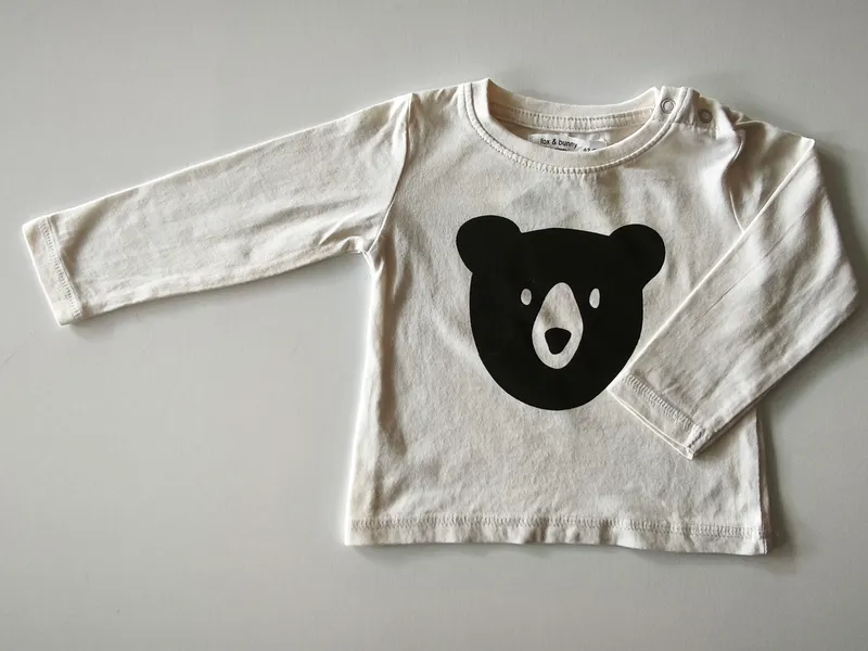 Remera manga larga. Talle 0 - 3 meses.