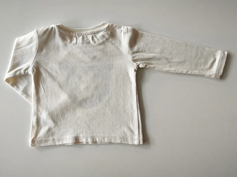 Remera manga larga. Talle 0 - 3 meses.