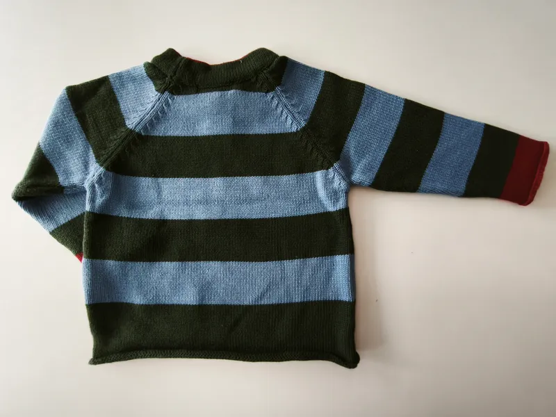 Sweater. gap. Talle 3 - 4.