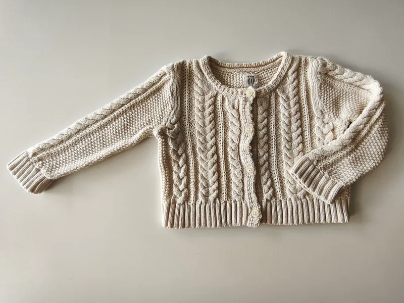 Saco. gap. Talle 6 - 12 meses.