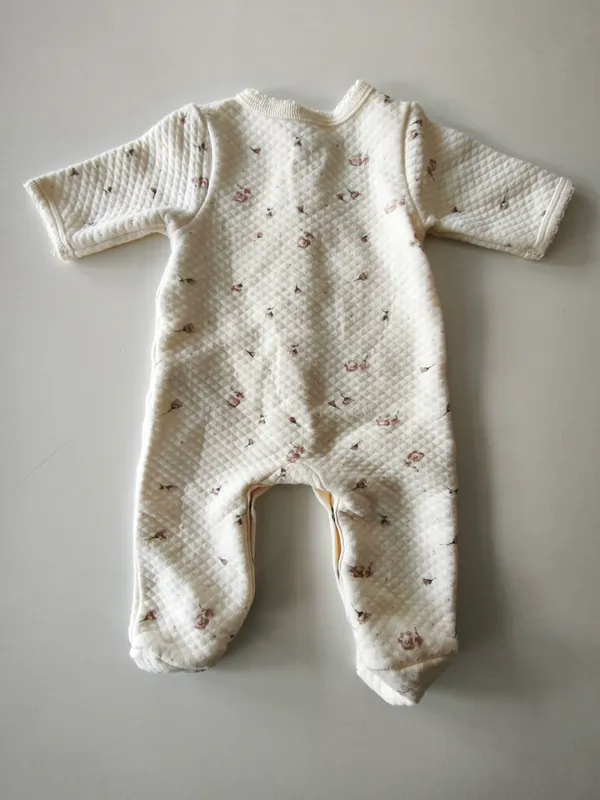 Enterito. bas. Talle 3 - 6 meses. 