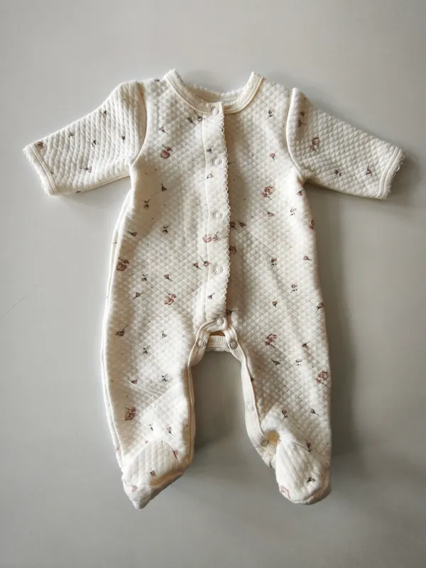 Enterito. bas. Talle 3 - 6 meses. 