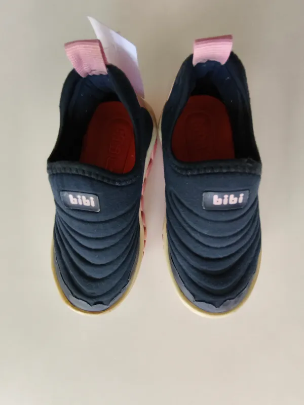 Championes. bibi. Talle 26 Eur.