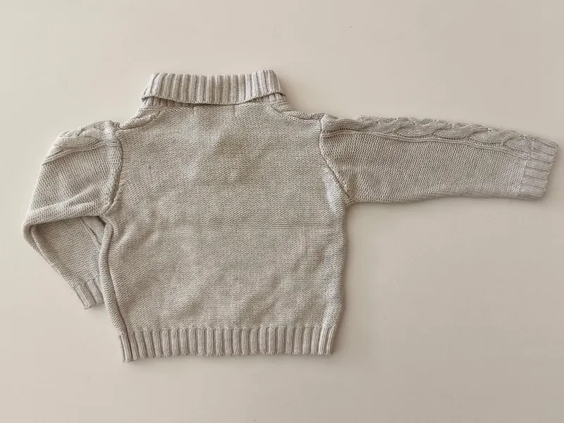 Sweater. bas.