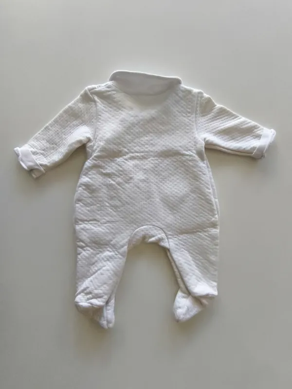 Enterito. Talle 3 meses.