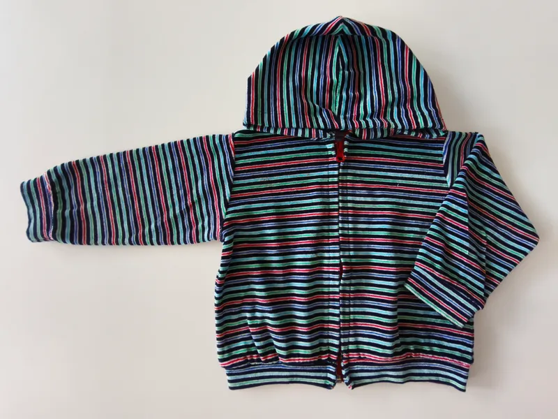 Campera. Talle 12 - 18 meses.